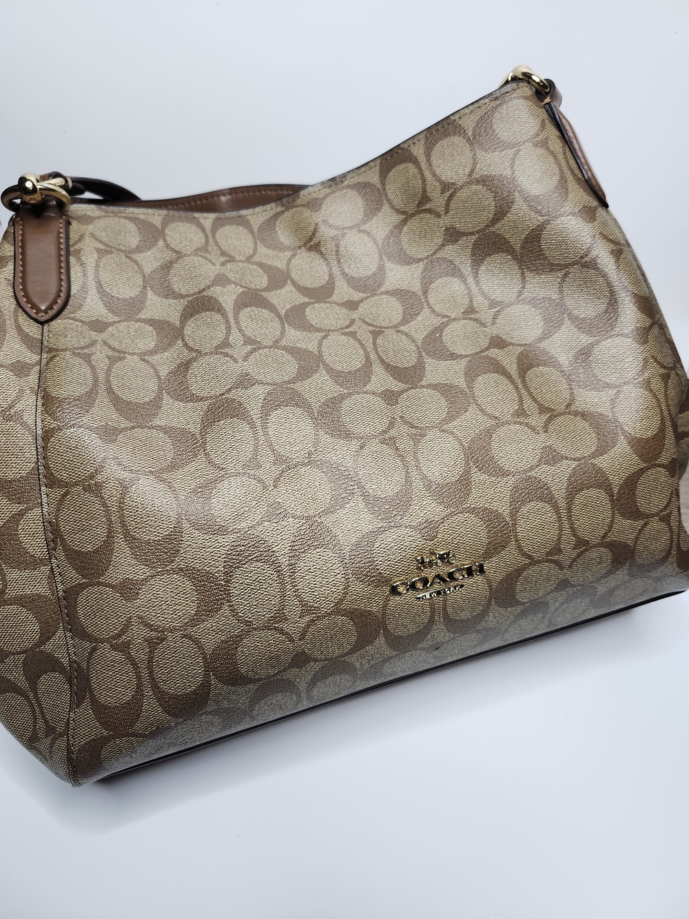 Coach Signature Canvas Shoulder Bag in Khaki/Chalk